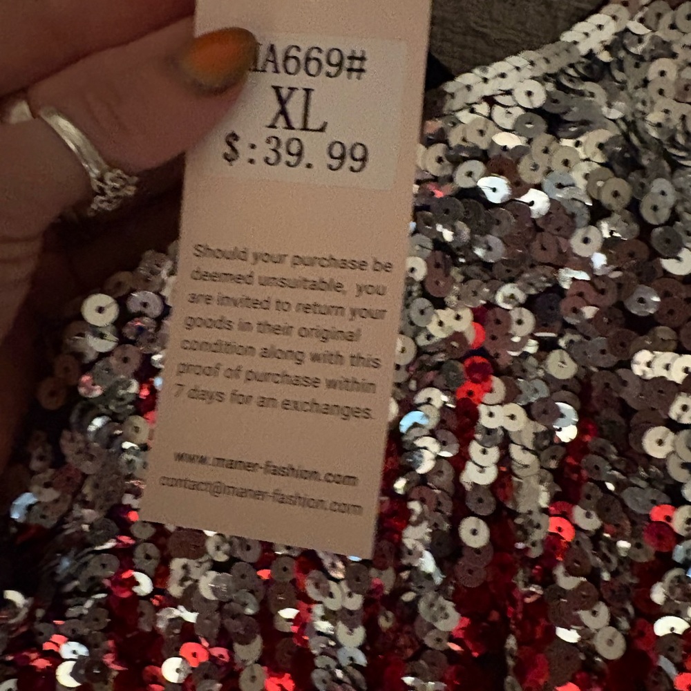 Glamorous Sequin Gradient Tank Top - Picture 5 of 6